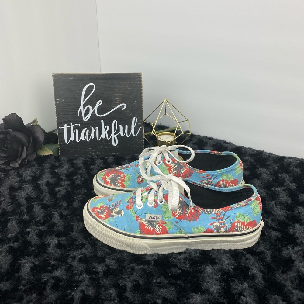 Aloha Yoda Vans